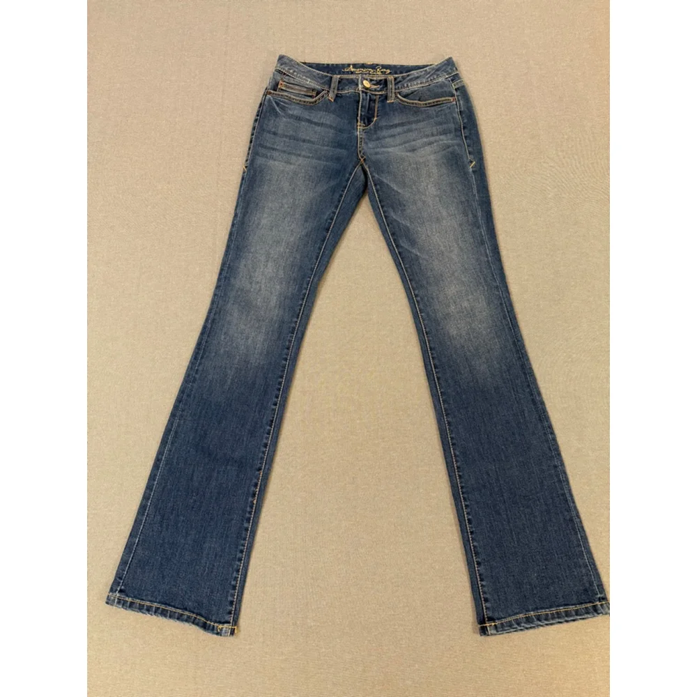 American Rag mid-rise bootcut jeans in a dark wash Size 1